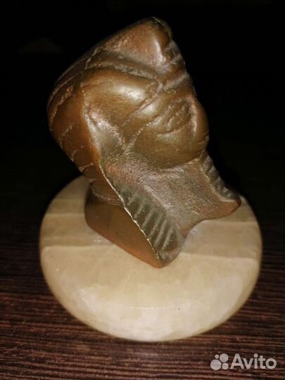 Фигурка сфинкс старенькая
