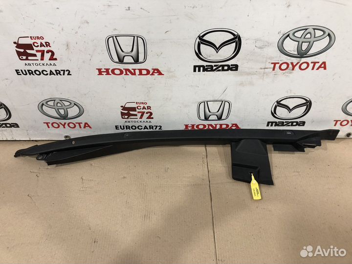 Накладка крыла правая Honda Accord 8 CU 2008-2012