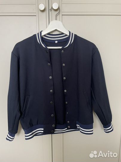 Ветровка бомбер