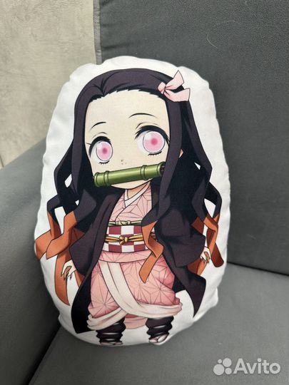 Подушка с аниме персонажами Незуко и Зеницу