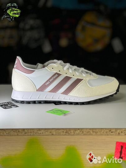 Кроссовки Adidas TRX Vintage, бежевые