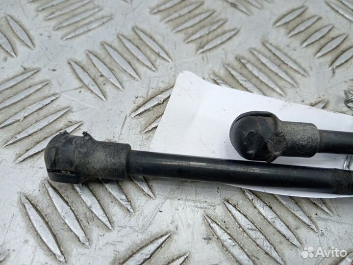 Амортизатор крышки багажника для Seat Cordoba 1