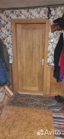 Дверь входная деревянная новая
