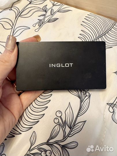 Тени для век inglot