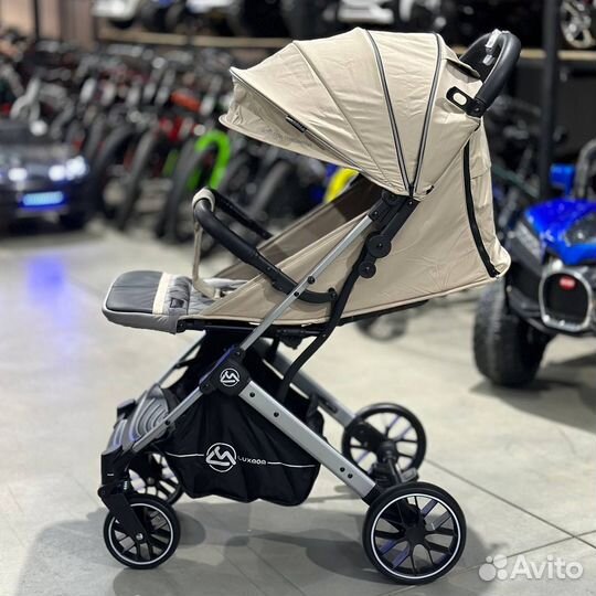 Прогулочная коляска новая