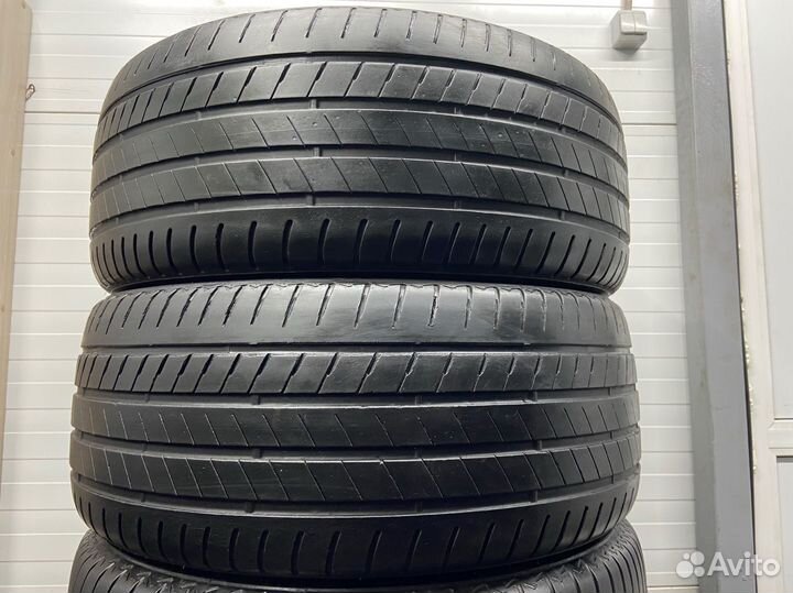 Bridgestone Alenza 001 275/45 R20 и 305/40 R20 112Y