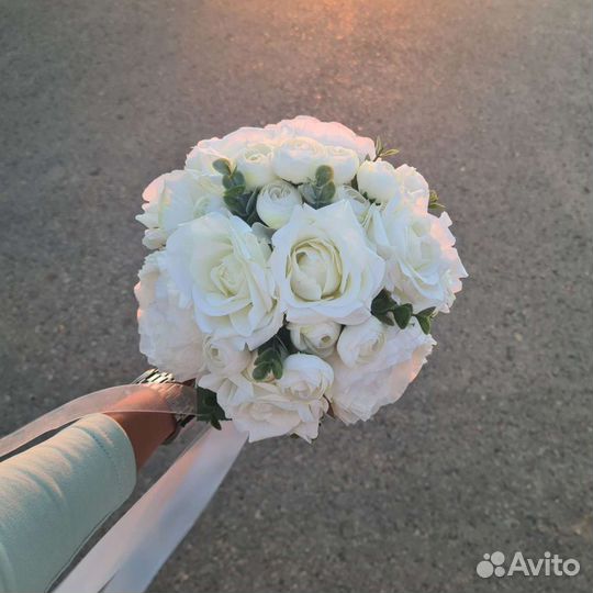 Букет на свадьбу/никах из декоративных цветов