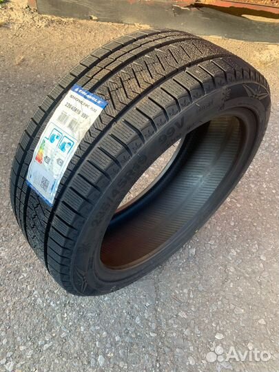 Triangle PL02 235/45 R19 99V