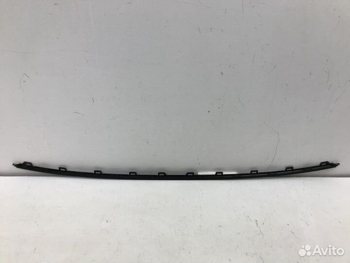 Молдинг заднего бампера центральный Volkswagen Pol