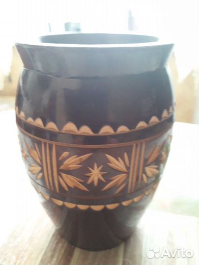 Ваза (резьба по дереву)