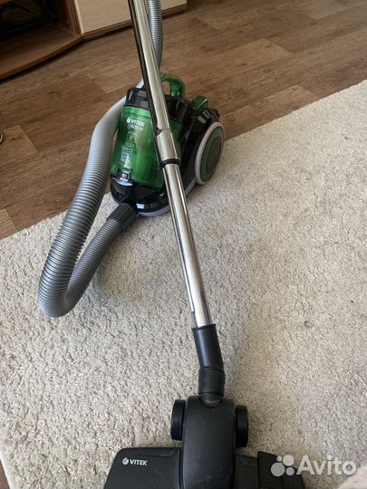 Пылесос Vitek