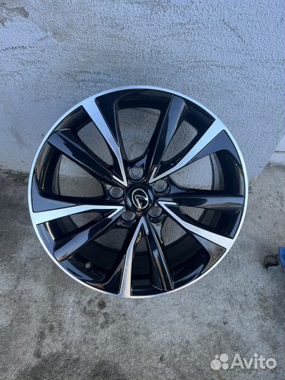 Диски оригинальные R18 Lexus NX 4шт