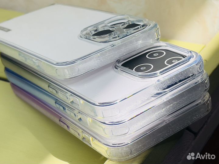 Силиконовый чехол на iPhone 14