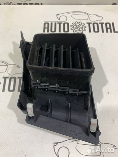 Дефлектор воздуховода Mitsubishi Lancer 10 4A92