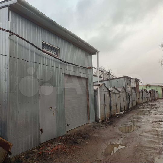 Гараж, > 30 м²