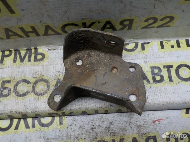 Кронштейн задней балки Renault Logan I 2005-2014