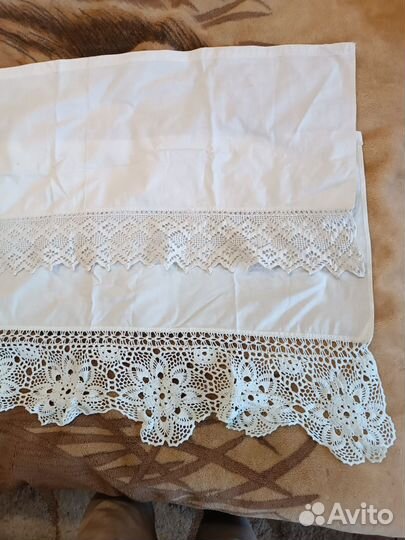 Старинные боковины на кровать, полотенце