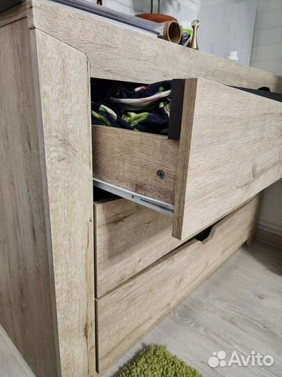 Комод состояние нового вместительный