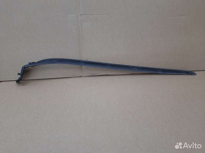 Молдинг лобового стекла Kia K5 левая