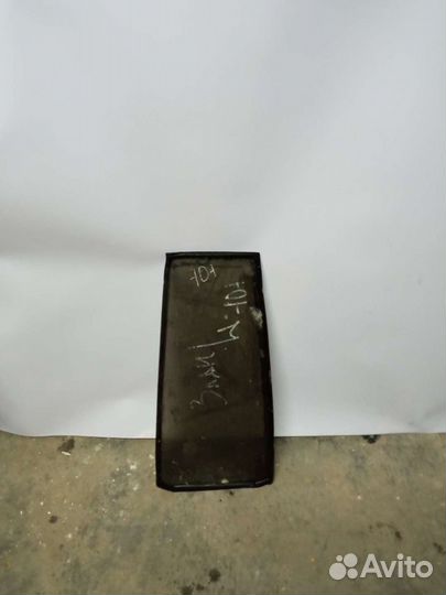 Toyota Land Cruiser 100 задние дверные стёкла. Фор