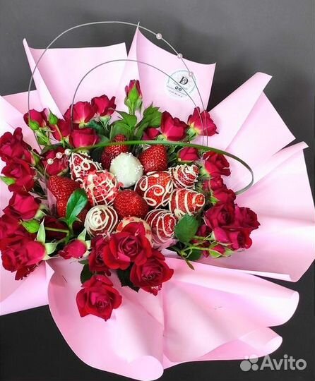 Клубника в шоколаде букеты