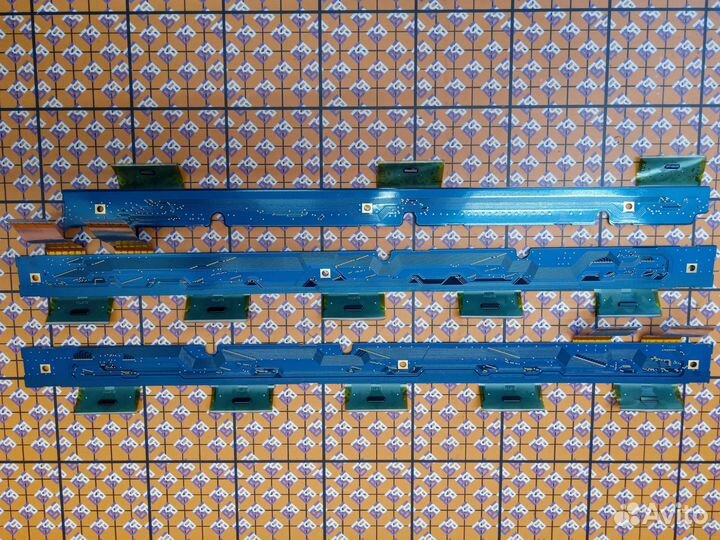 Планки матрицы CPT 370WA03 от Samsung LE37A330J1