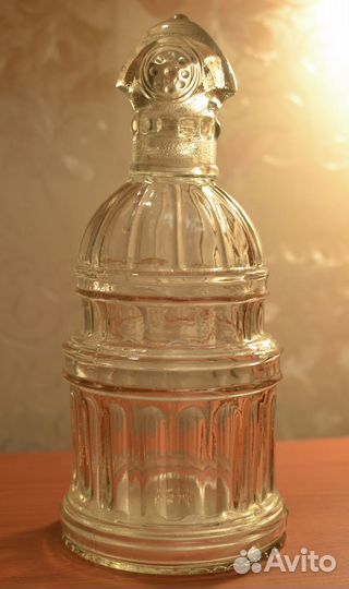 Бутылка с винтовой крышкой