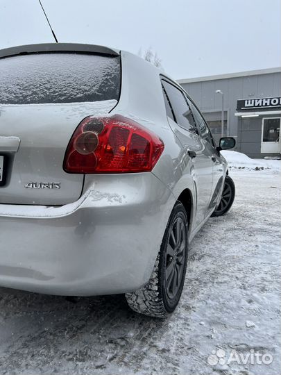 Toyota Auris 1.4 МТ, 2009, 268 945 км