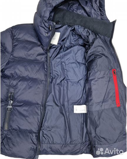 Пуховик Moncler