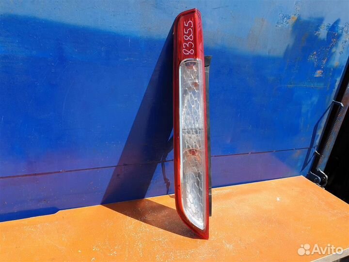 Фонарь левый Ford Focus 2+ 2008-2011 1520769