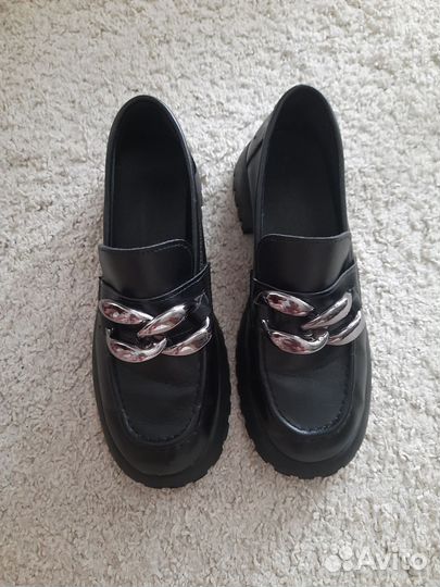 Туфли женские 39 размер черные