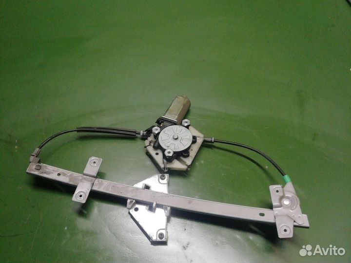 Volvo s 40 стеклоподъемник передний правый