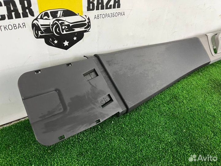 Обшивка стойки центральной правой R