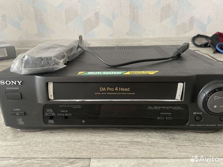 Видеомагнитофон sony
