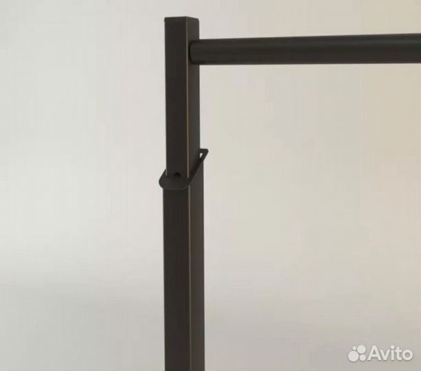 Рейл для одежды новый на колесиках, 1200*600