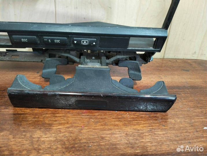 Передняя консоль салона bmwe38 рамка магнитолы по