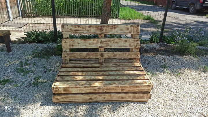 Садовый диван