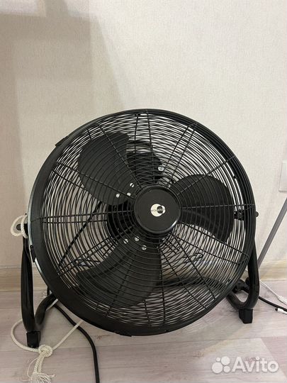 Вентилятор напольный для фотосессии