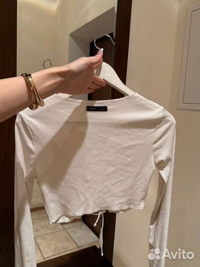 Топ на завязках с длинными рукавами