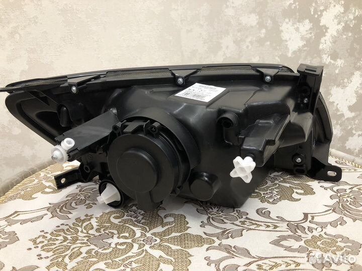 Новые Передние фары на Лада Гранта 2190