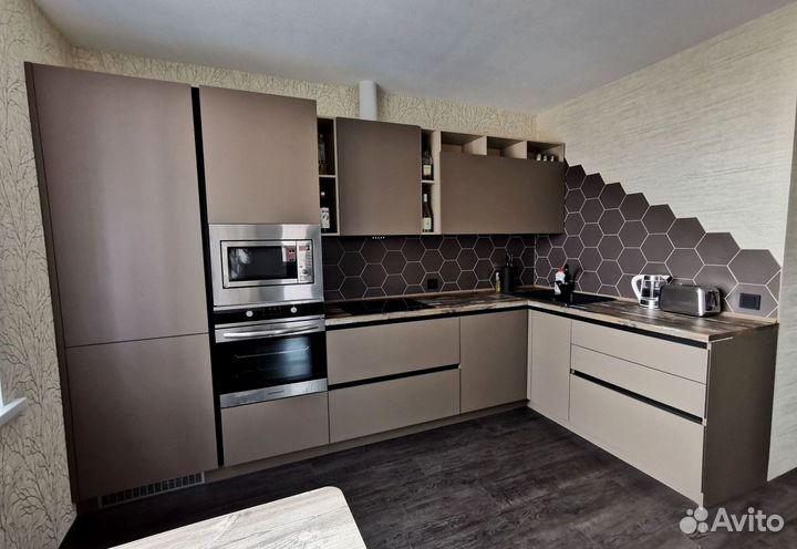 Кухонный гарнитур 