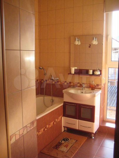 Дом 200 м² на участке 4,5 сот.