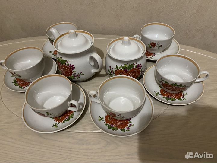 Чайный фарфоровый сервис- Красный фарфорист