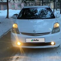 Toyota Prius 1.5 CVT, 2011, 199 000 км, с пробегом, цена 800 000 руб.