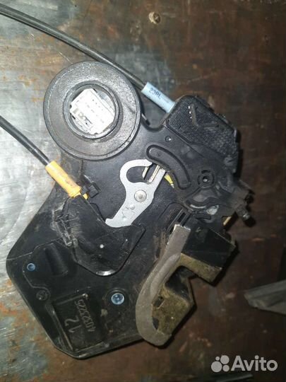 Стеклоподьемный механизм