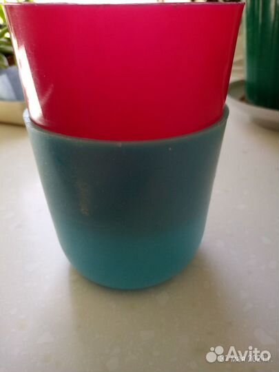 Яркие многоразовые стаканчики