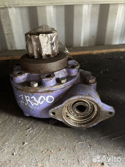 Редуктор поворота для tadano zr-300