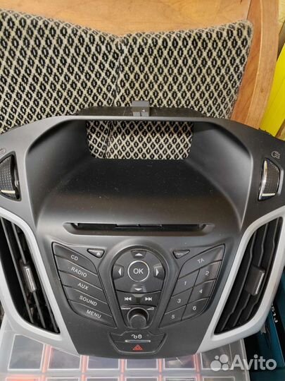 Блок управления магнитолой Ford focus 3 1771644