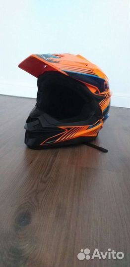 Кроссовый шлем