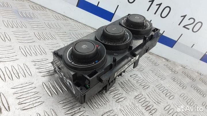 Блок управления климатической установкой Peugeot 3